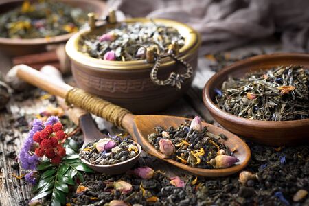 Dried leaf tea on old backgroundの写真素材