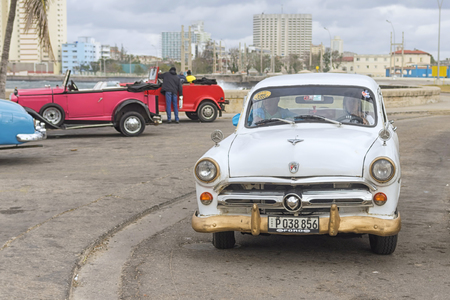 HAVANA, CUBA - JANUARY 04, 2018: A retro classic American carのeditorial素材