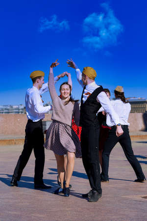 Couples dancing on Victory Day on St. Petersburg Squareのeditorial素材