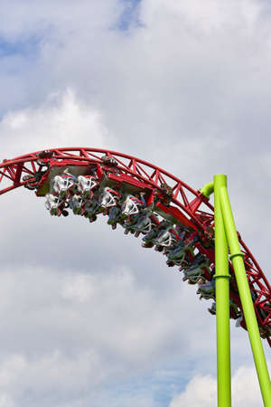 People ride attractions in the city park in St. Petersburgのeditorial素材