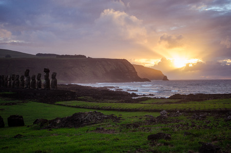moai. Easter Island Mountains Statues. Ocean.の写真素材