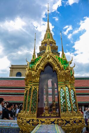 Bangkok, Thailand - 28 December 2012. Wat Phra Kaew, Temple of the Emerald Buddhaのeditorial素材
