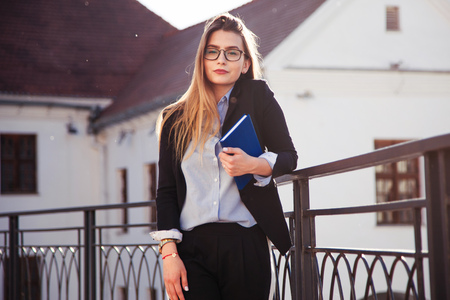 A young graduate girl in search of workの写真素材