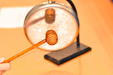 Strike a gongの写真素材