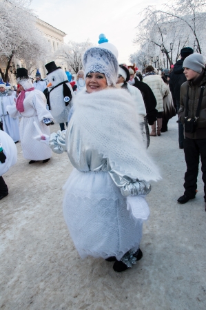 ORENBURG, ORENBURG region, RUSSIA, December 30, 2013 year. New year competition of snowmenのeditorial素材