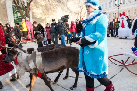 ORENBURG, ORENBURG region, RUSSIA, December 30, 2013 year. New year competition of snowmenのeditorial素材