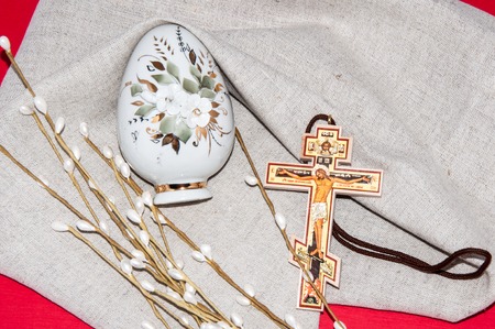 Easter egg and cross for the feast of the radiant resurrection of Christの写真素材