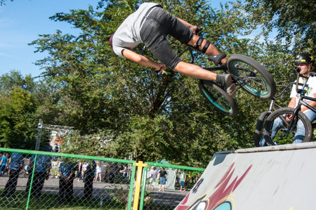 The city of Orenburg, Orenburg oblast, Russia, August 16, 2013. Workout fans of bike trialのeditorial素材