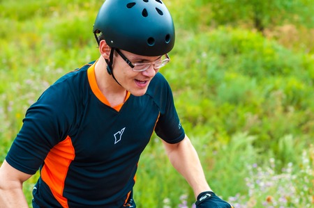 ORENBURG, ORENBURG region, RUSSIA, 10 August, 2014 year. Competitions cyclists in cross-country のeditorial素材