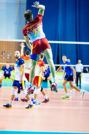 ORENBURG - 14 September: Russian volleyball Cup. Competition volleyball teams Motorist (St. Petersburg) and the Gubernia (city of Nizhny Novgorod) 14 September 2014 in ORENBURG, ORENBURG region, RUSSIAのeditorial素材