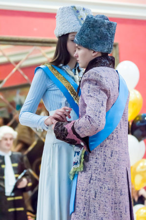 Orenburg-6 December: girls on the catwalk dressed in stylized costumes traditionally 19 century, December 6, 2014 year in Orenburg, Orenburg region, Russia.のeditorial素材