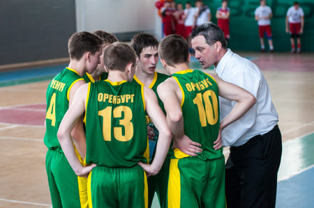 Orenburg, Russia - 15 May 2015: Boys play basketball for the Cup High School Basketball Leagueのeditorial素材