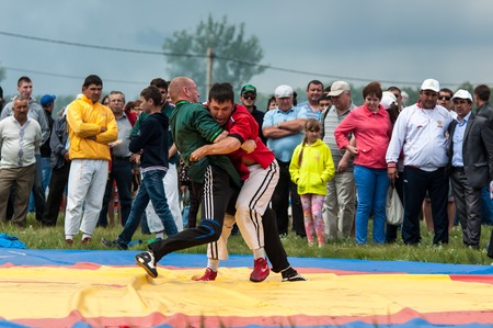 Orenburg, Russia - 7 June 2015: Wrestling at the Sabantuy Festival or Koreshのeditorial素材