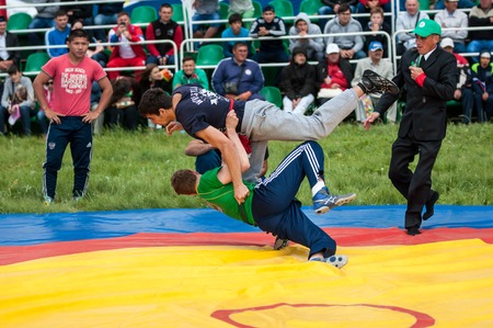 Orenburg, Russia - 7 June 2015: Wrestling at the Sabantuy Festival or Koreshのeditorial素材