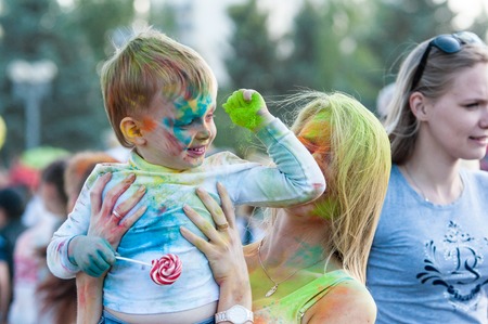Orenburg, Russia - 13 June 2015: Young people at the Festival of paint holiのeditorial素材