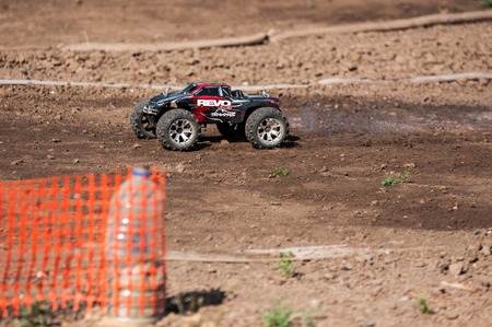 Orenburg, Russia - 20 August 2016: Amateurs car model sports compete on the off-road track in open competitions the city of Orenburgのeditorial素材