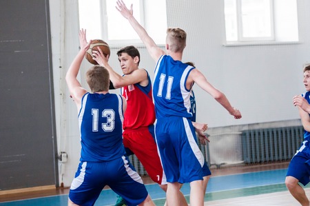 Orenburg, Russia - 15 May 2015: Boys play basketball for the Cup High School Basketball Leagueのeditorial素材