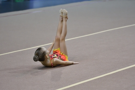 Orenburg, Russia - November 25, 2017 year: girls compete in rhythmic gymnastics on the Orenburg region Championship on rhythmic gymnastics "Winter melody-2017".のeditorial素材