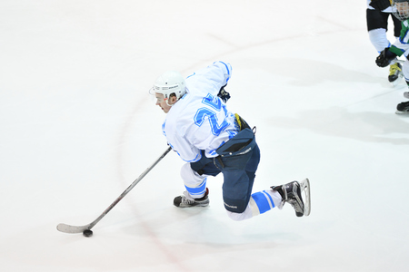Orenburg, Russia - April 5, 2017 year: men play hockey on ice hockey tournament "Challenge Cup"のeditorial素材