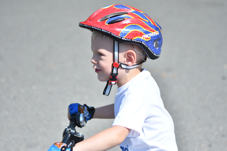 Orenburg, Russia - July 29, 2017 year: little kids learn to ride on Begovel
im Club "MINI BIKE"のeditorial素材