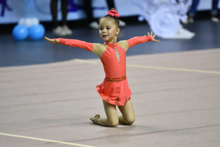 Orenburg, Russia - November 25, 2017 year: girls compete in rhythmic gymnastics on the Orenburg region Championship on rhythmic gymnastics "Winter melody-2017".のeditorial素材