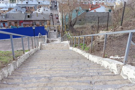 Nizhny Novgorod, Russia. - April 22.2016. Steep stairs from the high bank of the Oka River to the street Christmasのeditorial素材