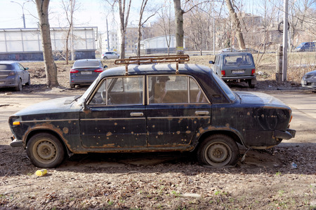 Nizhny Novgorod, Russia. - April 10.2017. The old abandoned rusty car on Krupskaya Street.のeditorial素材