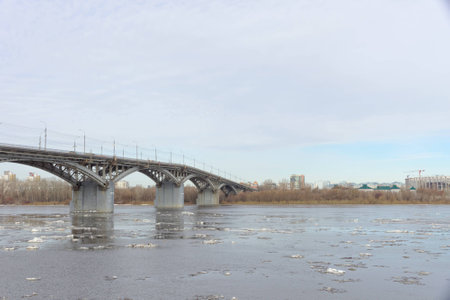 Nizhny Novgorod, Russia. - March 24.2017. Canavinsky bridge over the river Oka. The ice remains on the cold Oka.の写真素材