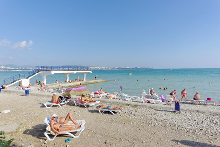 Gelendzhik, Russia. - August 12.2016. Vacationers are bathing in the Gelendzhik bay.のeditorial素材