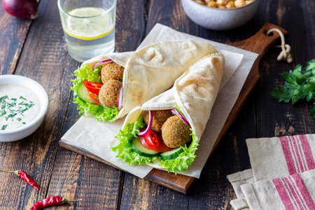 Falafel with vegetables in pita. Healthy eating. Vegetable foodの写真素材
