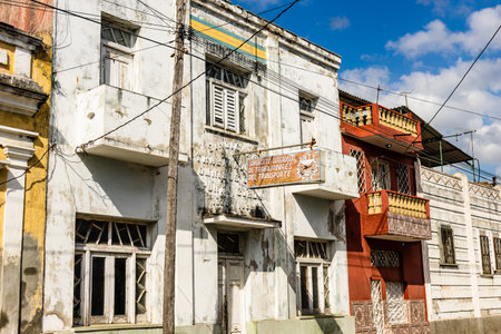Travel photo of Cienfuegos Jose Marti central park with palms, pavilion and historical buildings, Cienfuegos Province, Cuba.のeditorial素材