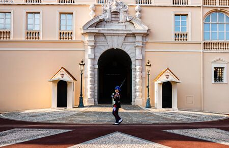 Monte Carlo, Monaco â 2019. Process of changing the guards at the entrance of Prince's Palace of Monaco.のeditorial素材
