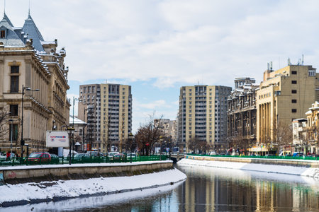 Car traffic, pollution, traffic jam in the morning and evening in the capital city of Bucharest, Romania, 2022のeditorial素材