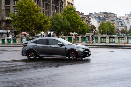 Car traffic, pollution, traffic jam in the morning and evening in the capital city of Bucharest, Romania, 2022のeditorial素材