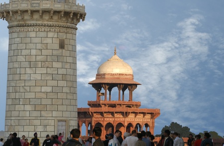The Taj Mahal  is a mausoleum located in Agra, India, built by Mughal Emperor Shah Jahan in memory of his favorite wife, Mumtaz Mahalのeditorial素材