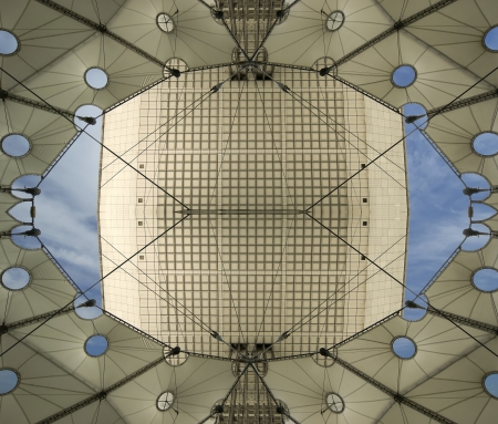La Grande Arche  La Defense, commercial and business center of Paris, France のeditorial素材