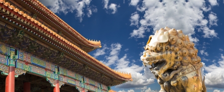 A bronze Chinese dragon statue in the Forbidden City. Beijing, Chinaのeditorial素材