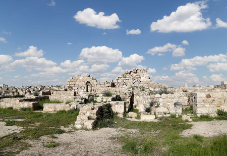 Amman city landmarks-- old roman Citadel Hill,  Jordanの写真素材