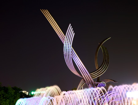 Square of  Europe and Animated fountain (near the Kiyevskaya railway station)  lit at night, Moscow, Russiaのeditorial素材