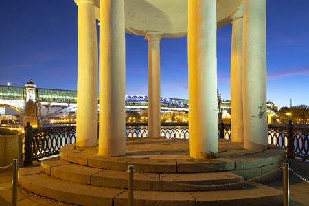 The rotunda on Pushkinskaya embankment in Gorky Park in Moscow, Russia (architect M. F. Kazakov built in the early nineteenth century), at nightの写真素材