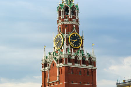 Spasskaya Tower is the main tower with a through-passage on the eastern wall of the Moscow Kremlin, Red Square, Russiaのeditorial素材