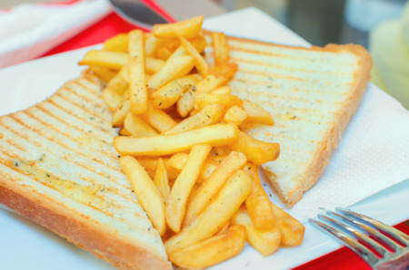 chips between toastの写真素材