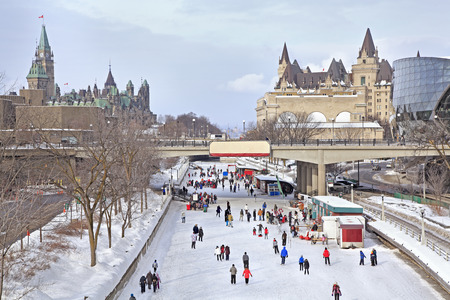 Rideau Canal skating rink, Parliament of Canada in winter, Ottawaのeditorial素材