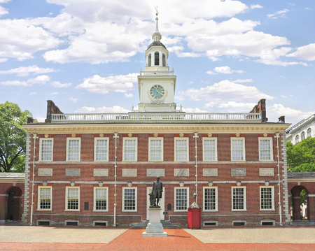 Independence Hall in Philadelphia, Pennsylvania, USA. Distracting poles and chains on the foreground were removed and the building perspective was corrected.のeditorial素材