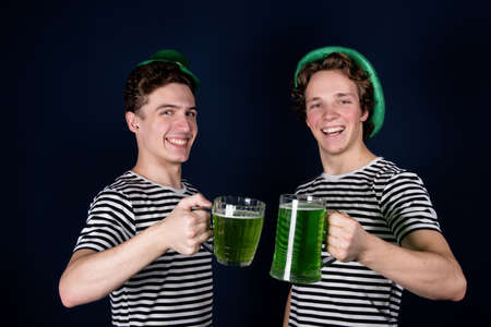 Two friends and St. Patrick's Day.の写真素材