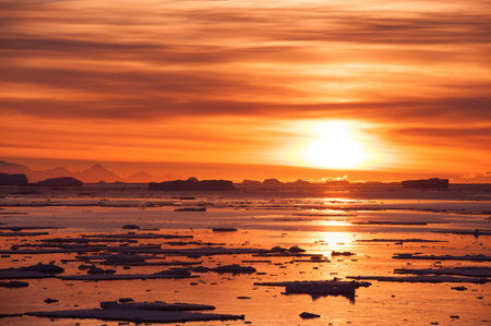 beatyful Sunset in Antarctica travel on the shipの写真素材