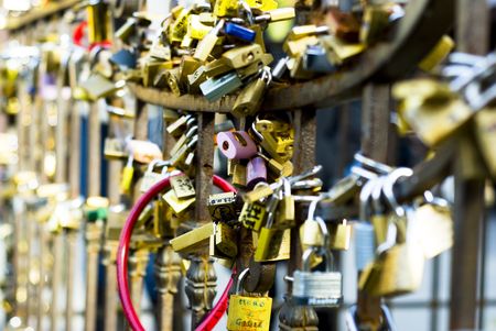 Promesses of love in ponte vecchio,florence,italyの写真素材