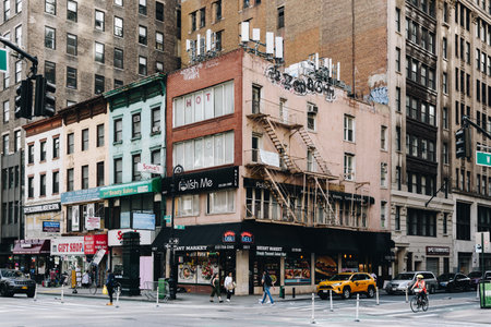New York, US - May 7, 2023 - Downtown street on a warm sunny dayのeditorial素材