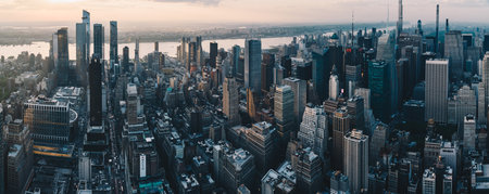 New York, US - May 12, 2023 - Panoramic view of a sunset in New Yorkのeditorial素材