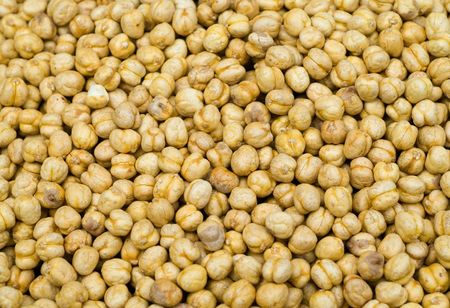 roasted chick peas at the local marketの写真素材